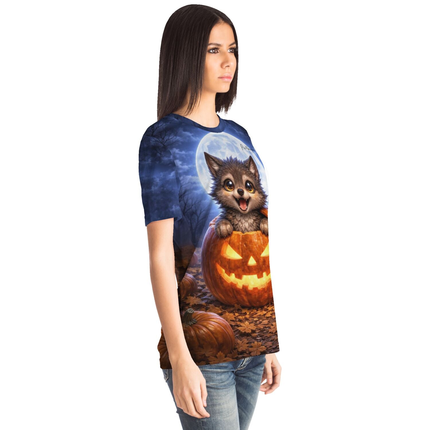 Frau trägt Dreamer T-Shirt mit Mondwolf-Motiv im Kürbis, beliebtes Design wie bei Diamond Painting und Malen nach Zahlen