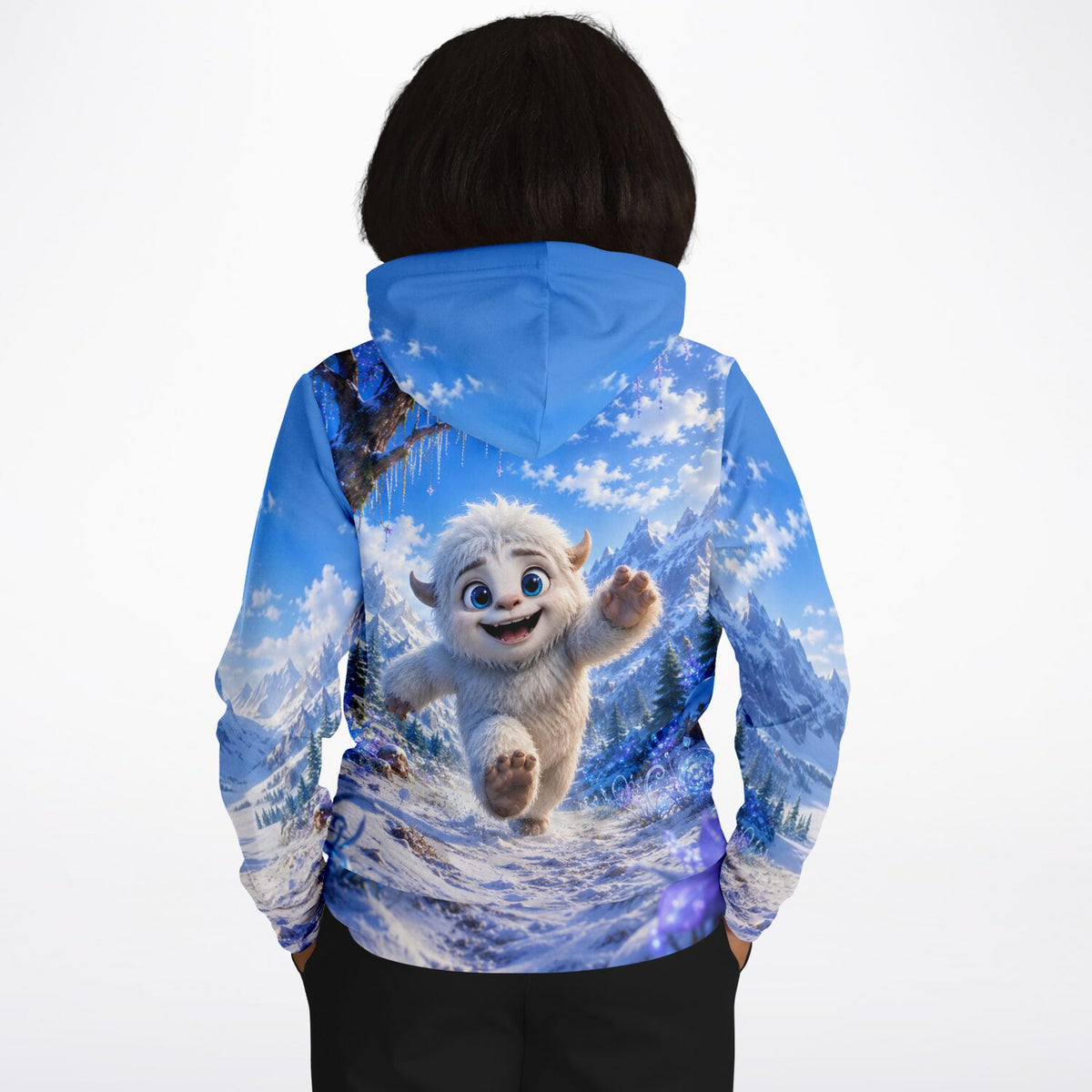 Dreamer Hoodie mit niedlichem Yeti-Motiv in verschneiter Winterlandschaft, ideal für Fans von Malen nach Zahlen Designs