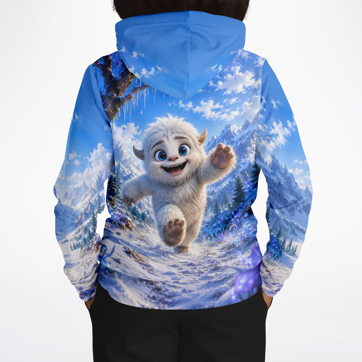 Dreamer Hoodie mit niedlichem Yeti-Motiv in verschneiter Berglandschaft, perfekt für Fans von Malen nach Zahlen Designs.