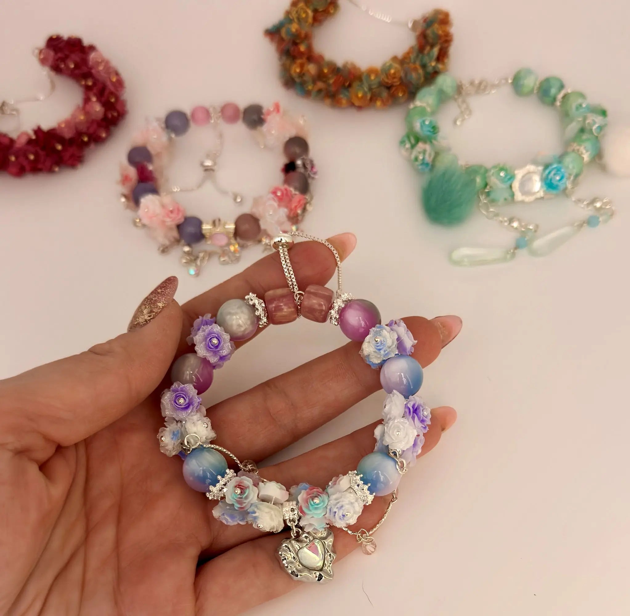 Moni’s Soft Flower Armband Premium