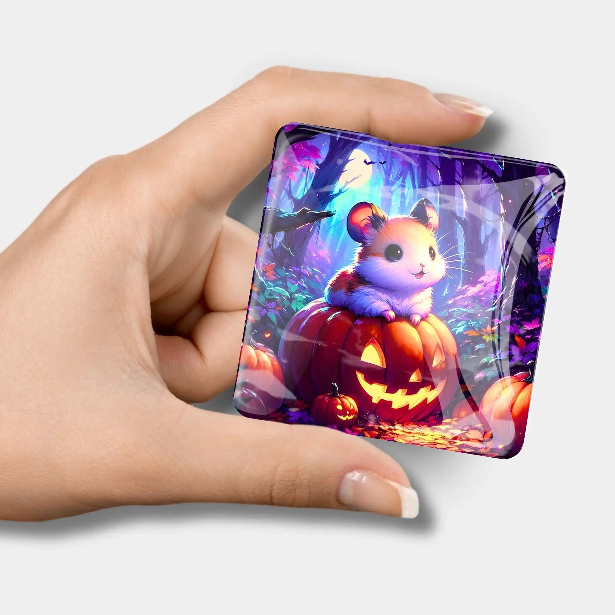 Quadratischer Diamond Painting Cover Minder Pumpkin Whispers mit süßem Hamster auf einem Halloween Kürbis