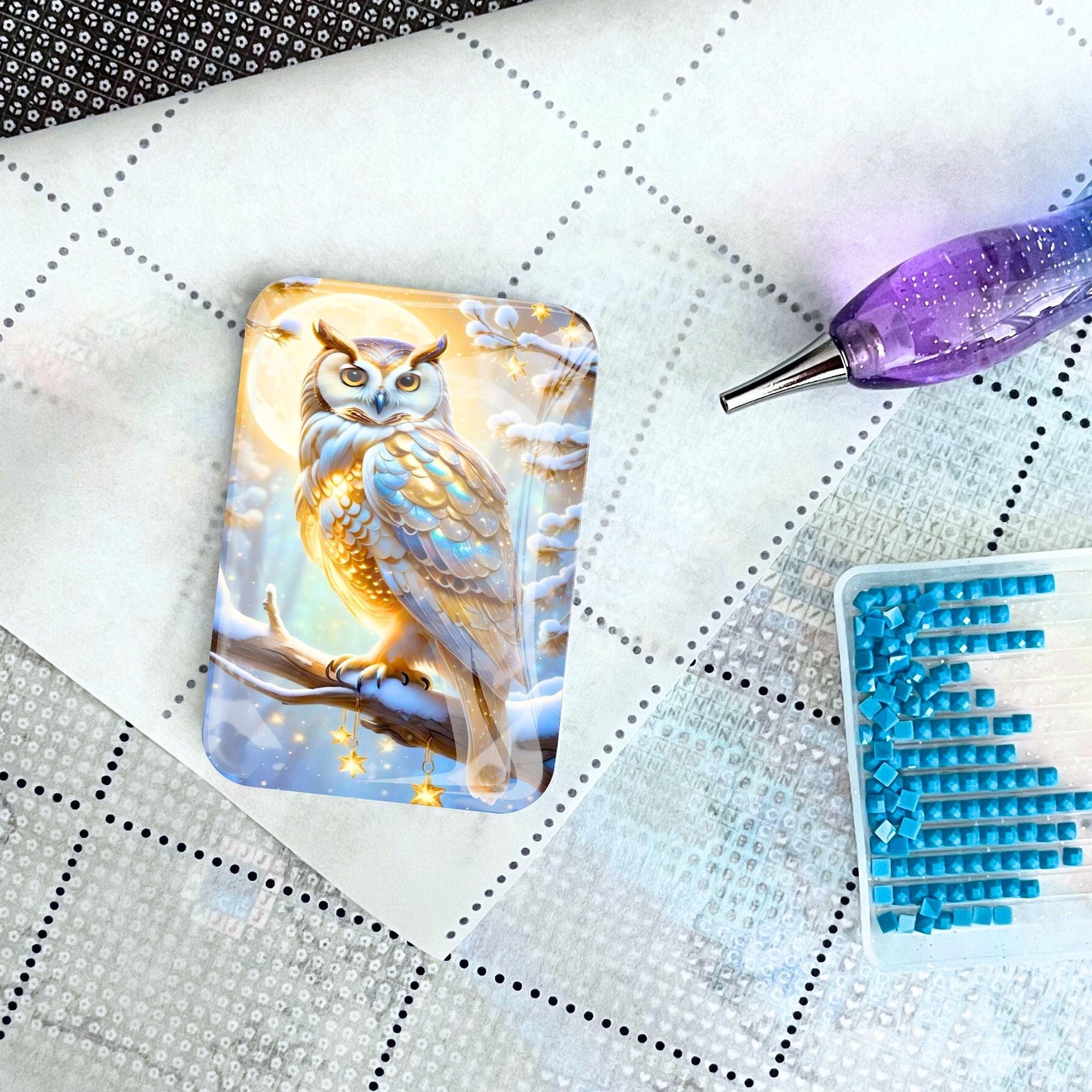 Cover Minder - Goldene Schneeeule