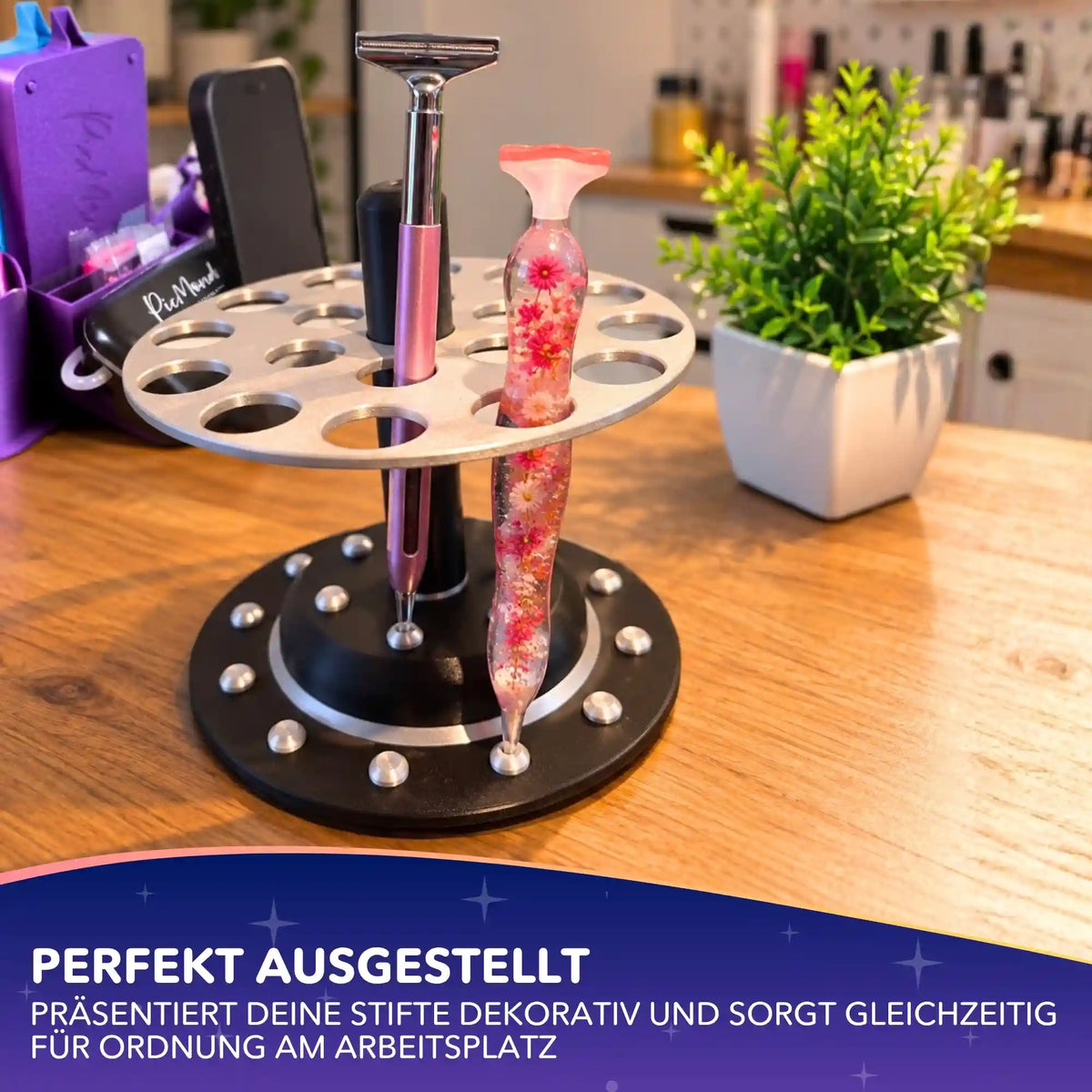 Rundes 3D Diamond Painting Stifterondell mit zwei Stiften zur Aufbewahrung am Basteltisch