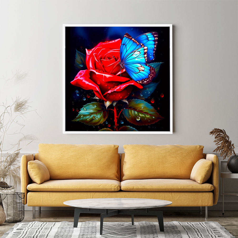 Diamond Painting Wandgestaltung Rote Rose trifft blauen Schmetterling
