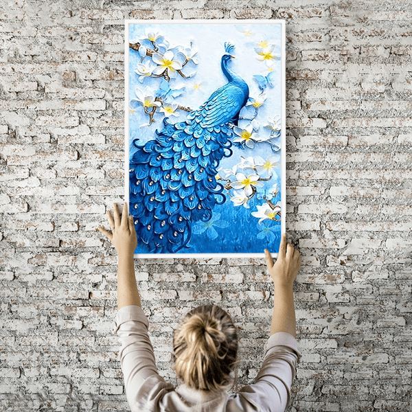 Diamond Painting Wandbild Pfau im blauen Glitzerkleid