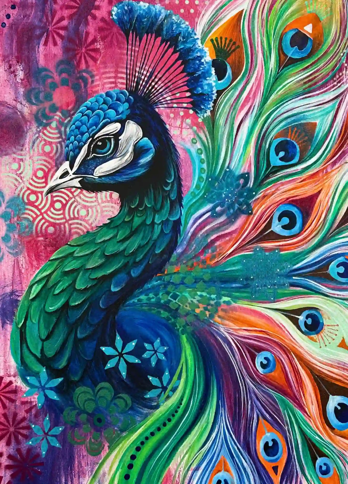 Farbenprächtiges Diamond Painting Set eines Pfaus mit blau-grünem Federkleid und bunten Akzenten auf 50x75cm Leinwand