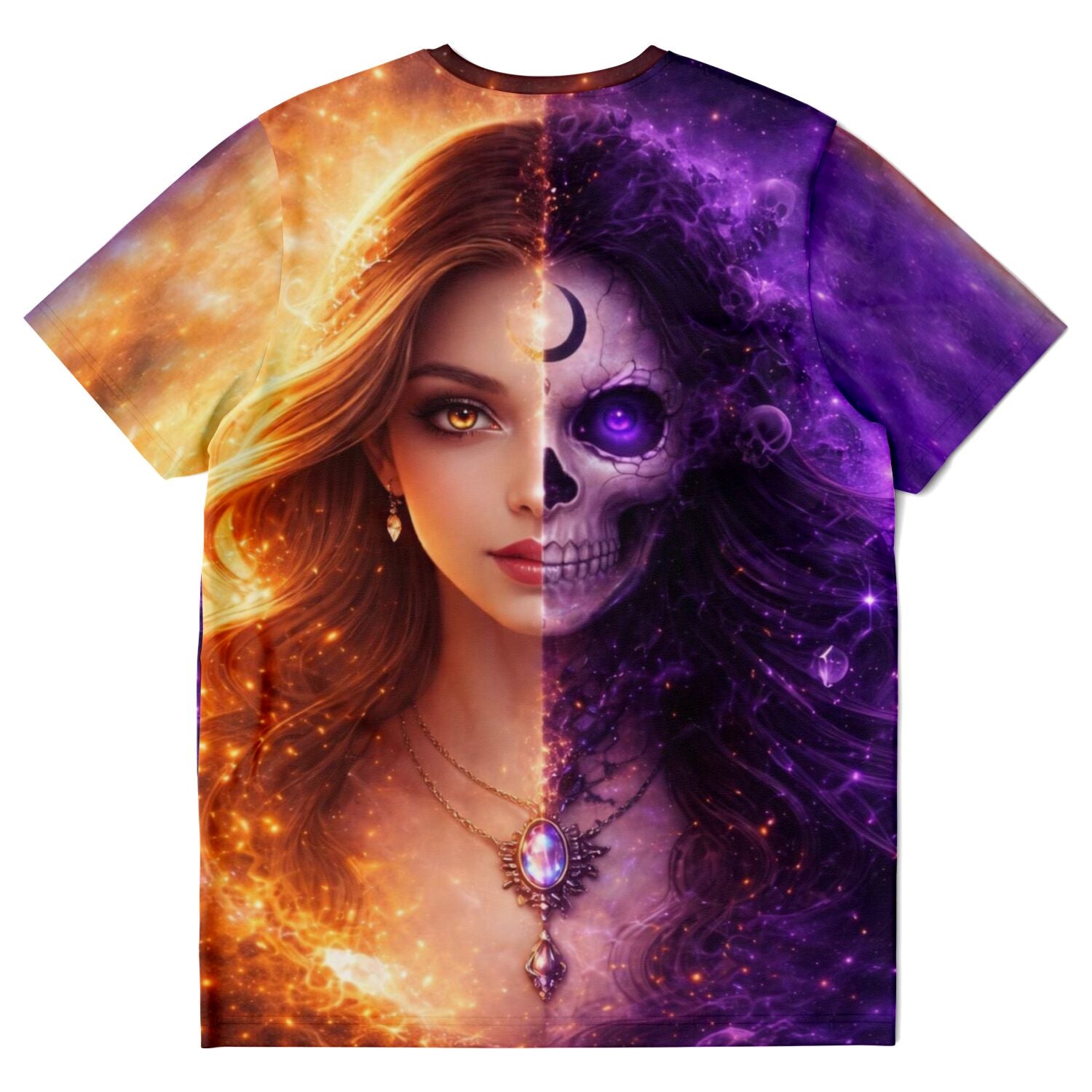 Dreamer T-Shirt mit mystischem Motiv: Halb Frau, halb Totenkopf im Galaxy-Design, ideal für Fans von Diamond Painting.