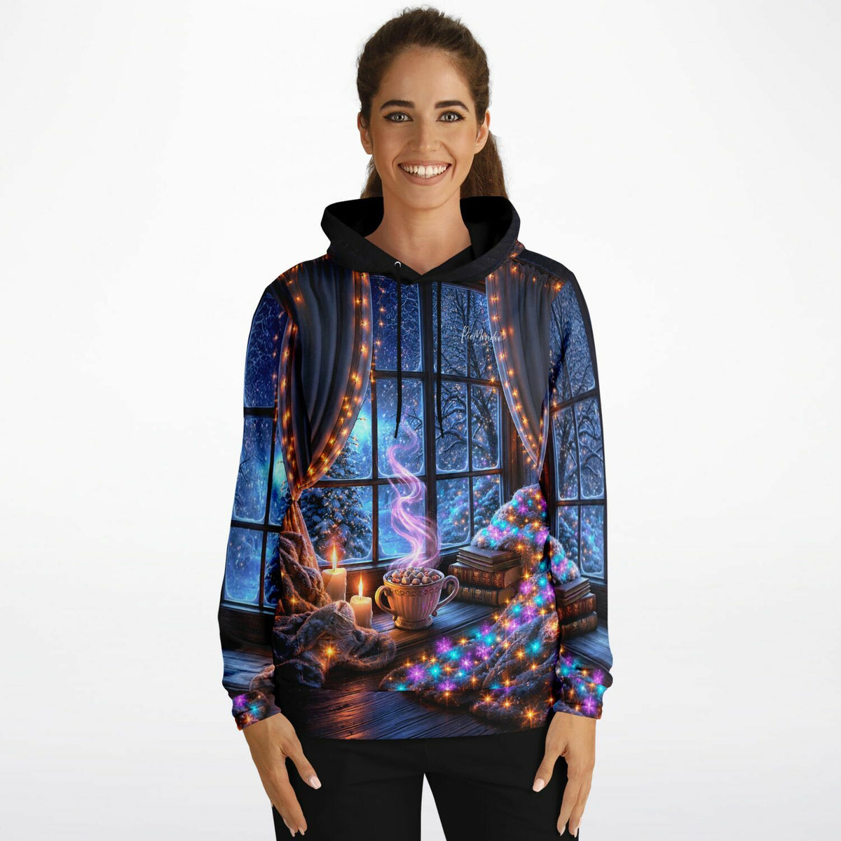 Frau trägt Hoodie mit weihnachtlichem Fenster-Motiv, inspiriert von Diamond Painting und Malen nach Zahlen Designs.