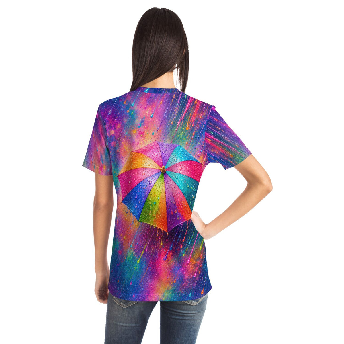 Frau trägt Dreamer T-Shirt mit buntem Regenschirm Motiv in Malen nach Zahlen Optik und lebendigen Farben