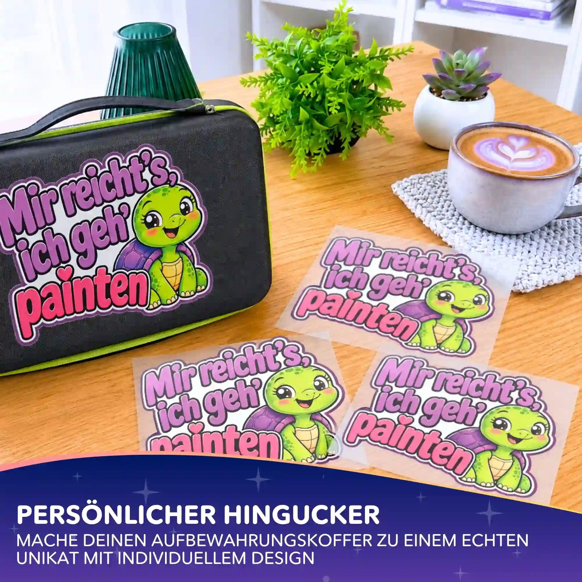Buntes Diamond Painting Bügelbild mit Schildkröten-Motiv und Spruch auf einem schwarzen Aufbewahrungskoffer