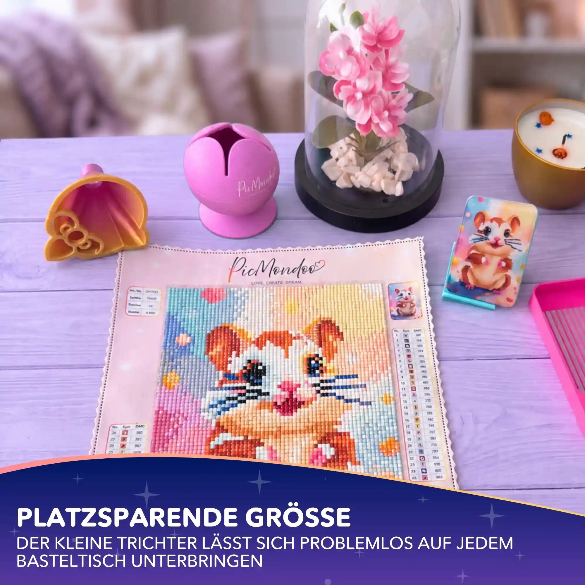 Gelber Katzentrichter als hilfreiches Diamond Painting Zubehör zum einfachen Umfüllen von Glitzersteinen