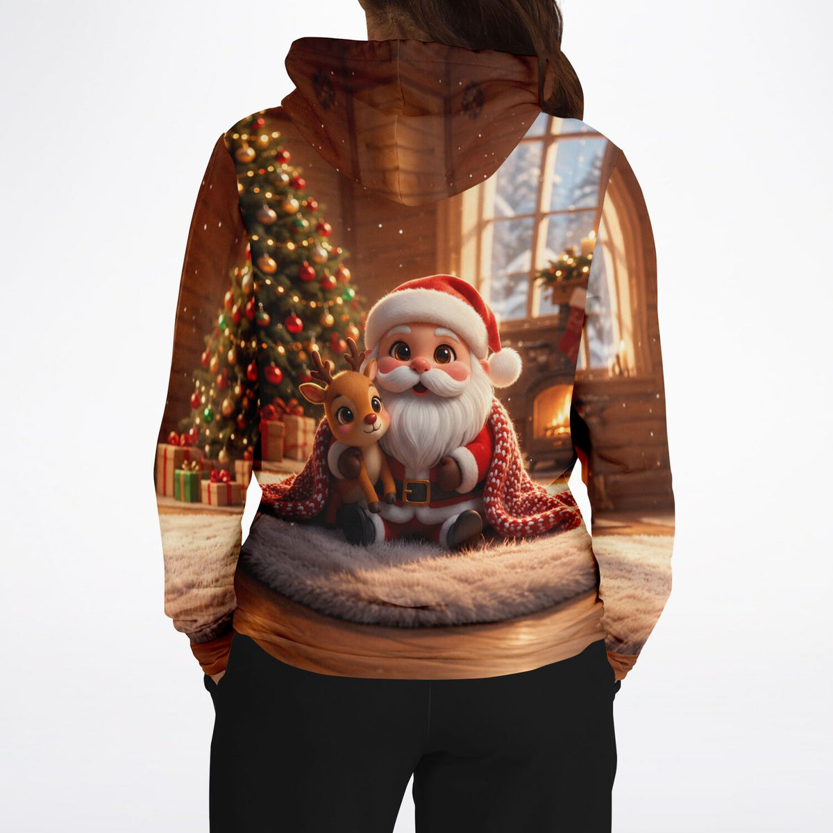 Kuschliger Dreamer Hoodie mit Weihnachtsmotiv: Weihnachtsmann und Rentier vor Tannenbaum, ideal wie Diamond Painting Design.