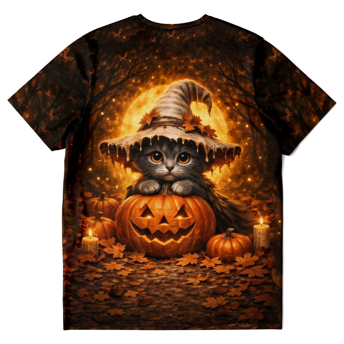 Schwarzes Dreamer T-Shirt mit kleiner Kürbishexe, Katze in Hexenhut und leuchtenden Kürbissen im herbstlichen Halloween-Look