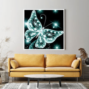 GRATIS Diamond Painting Wandgestaltung Leuchtender Schmetterling