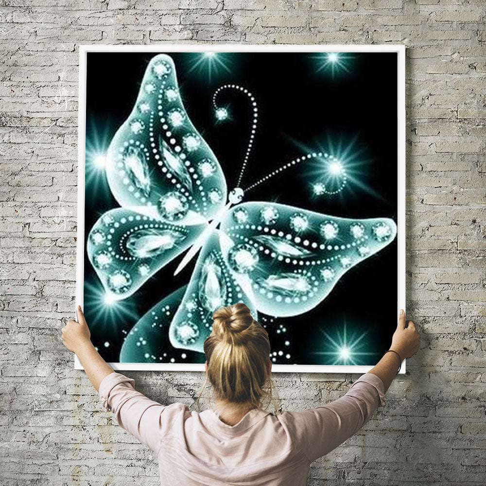 GRATIS Diamond Painting Wandbild Leuchtender Schmetterling