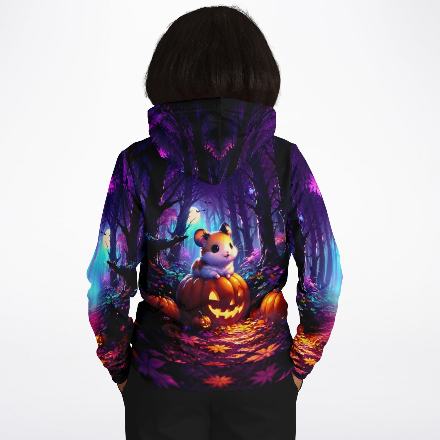 Dreamer Hoodie Pumpkin Whispers mit niedlichem Hamster auf Kürbis im nächtlichen Wald, passend zu Malen nach Zahlen Motiven